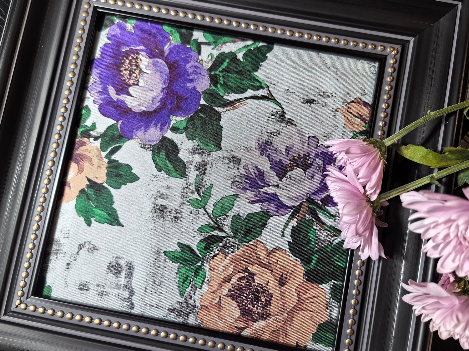 Silk Tabletop Elegance