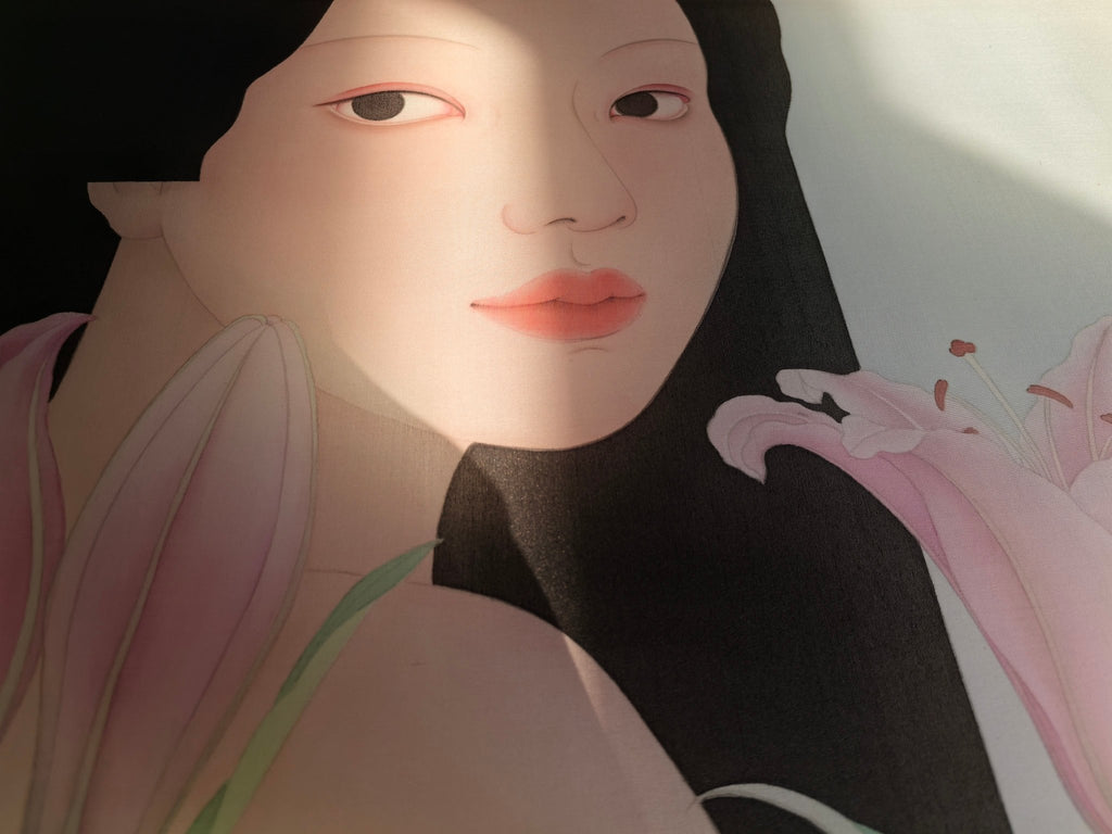 Backward Glance - Ink and Color on Silk 14.2'' × 23.6'' | Chinese Original Painting | Magic Bear Art